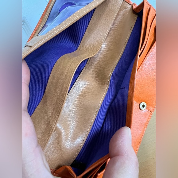 TUSK Madison Gusseted Leather Wallet Orange - Picture 9 of 10